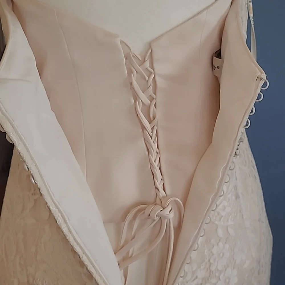 Maggie Sottero wedding gown - Picture 17 of 17